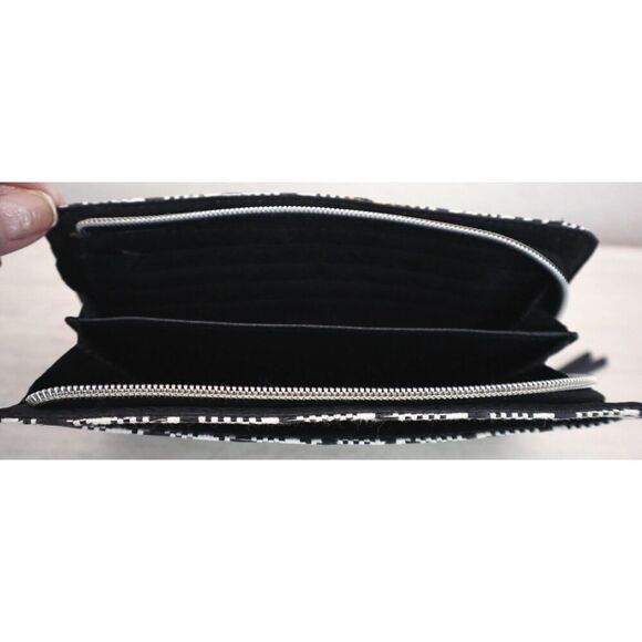 Relic Women's Black/White Checkered Print 1/2 Zip Wallet - Picture 8 of 11